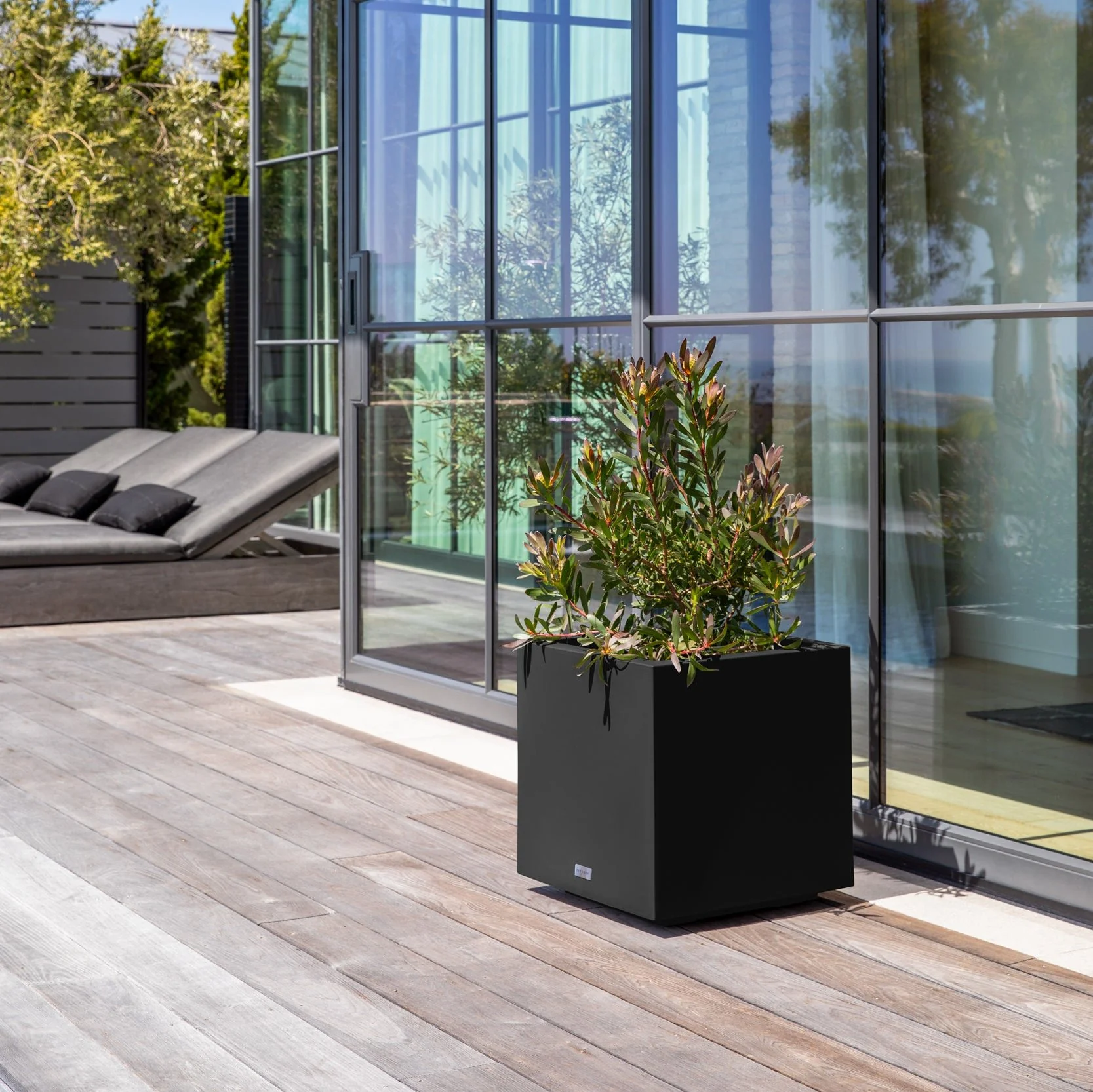 block cube planter - Image 23