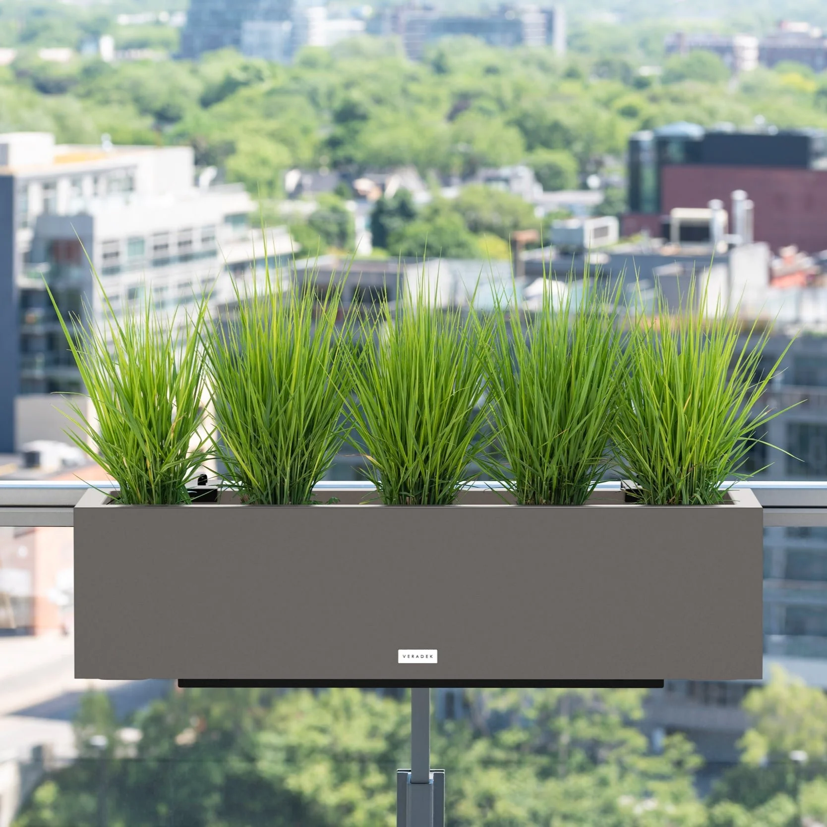 block railing planter - Image 21