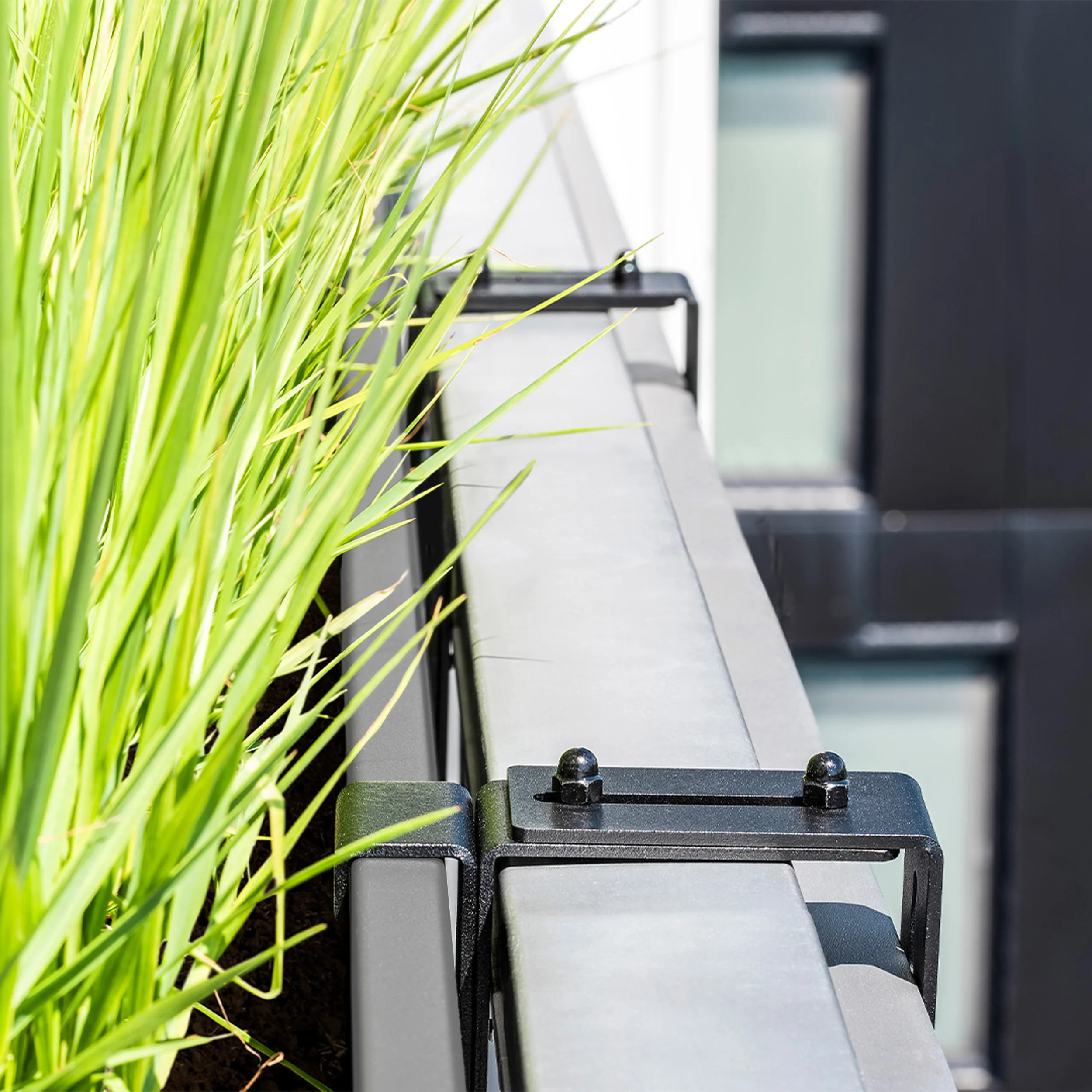 block railing planter - Image 22