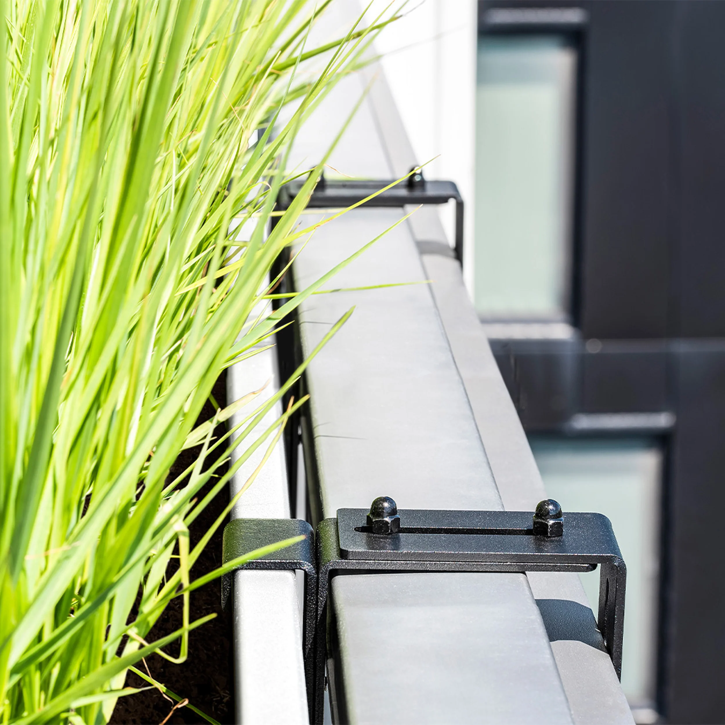 block railing planter - Image 27