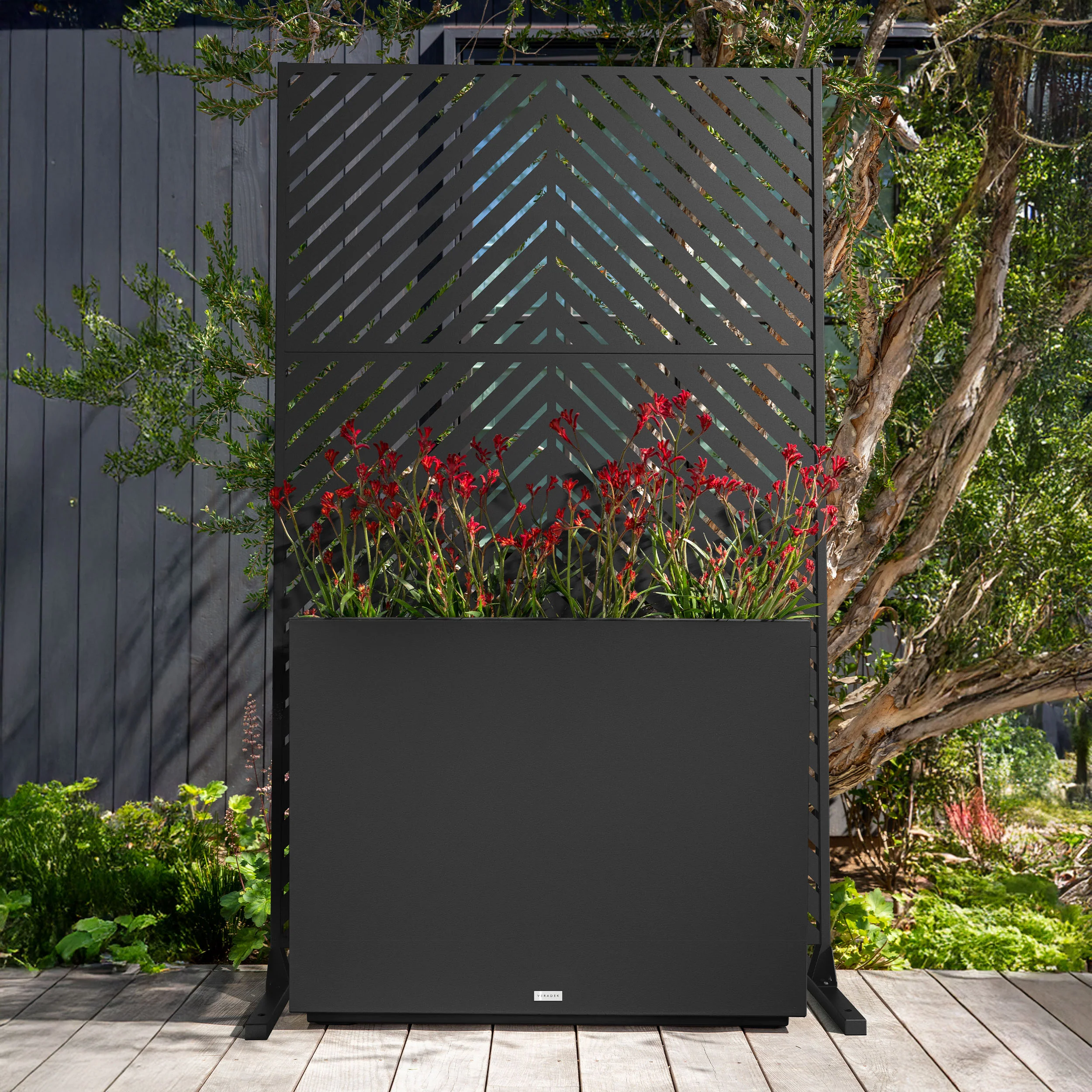 block span planter with privacy screen set - Image 14