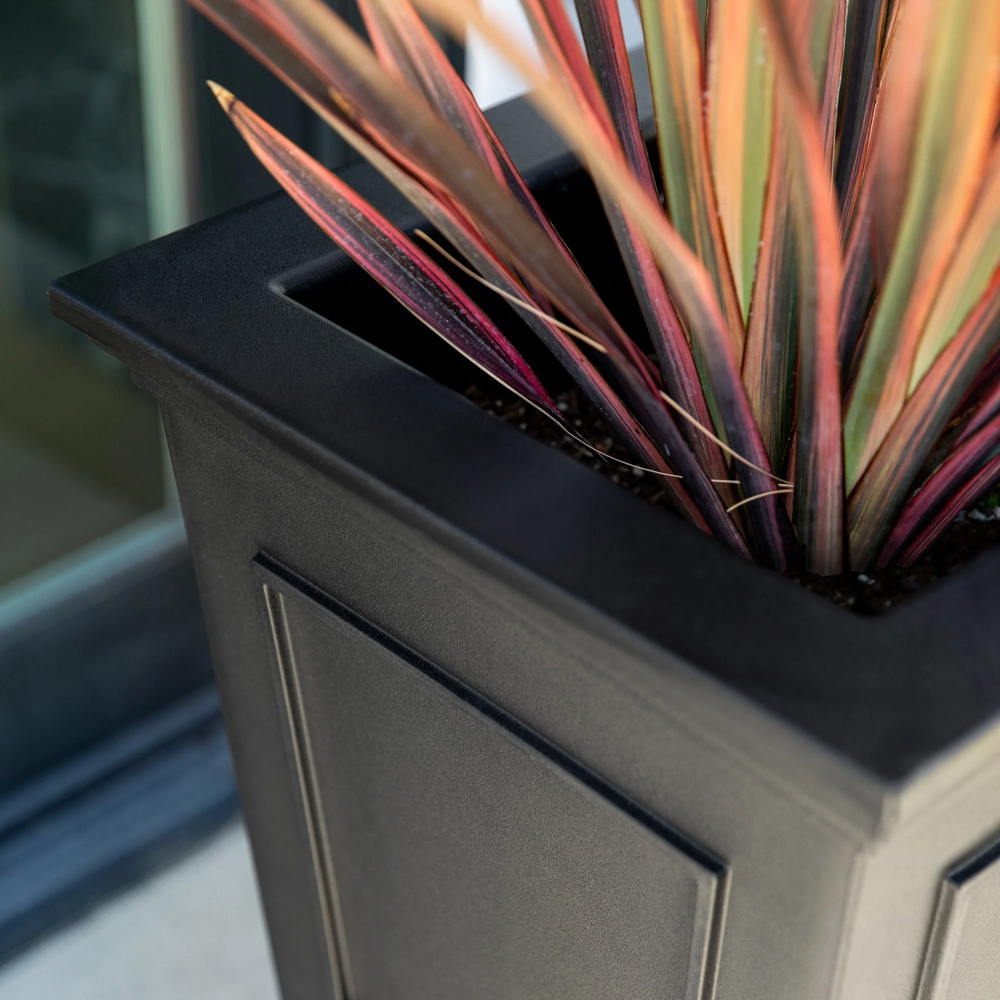 brixton tall planter - Image 13