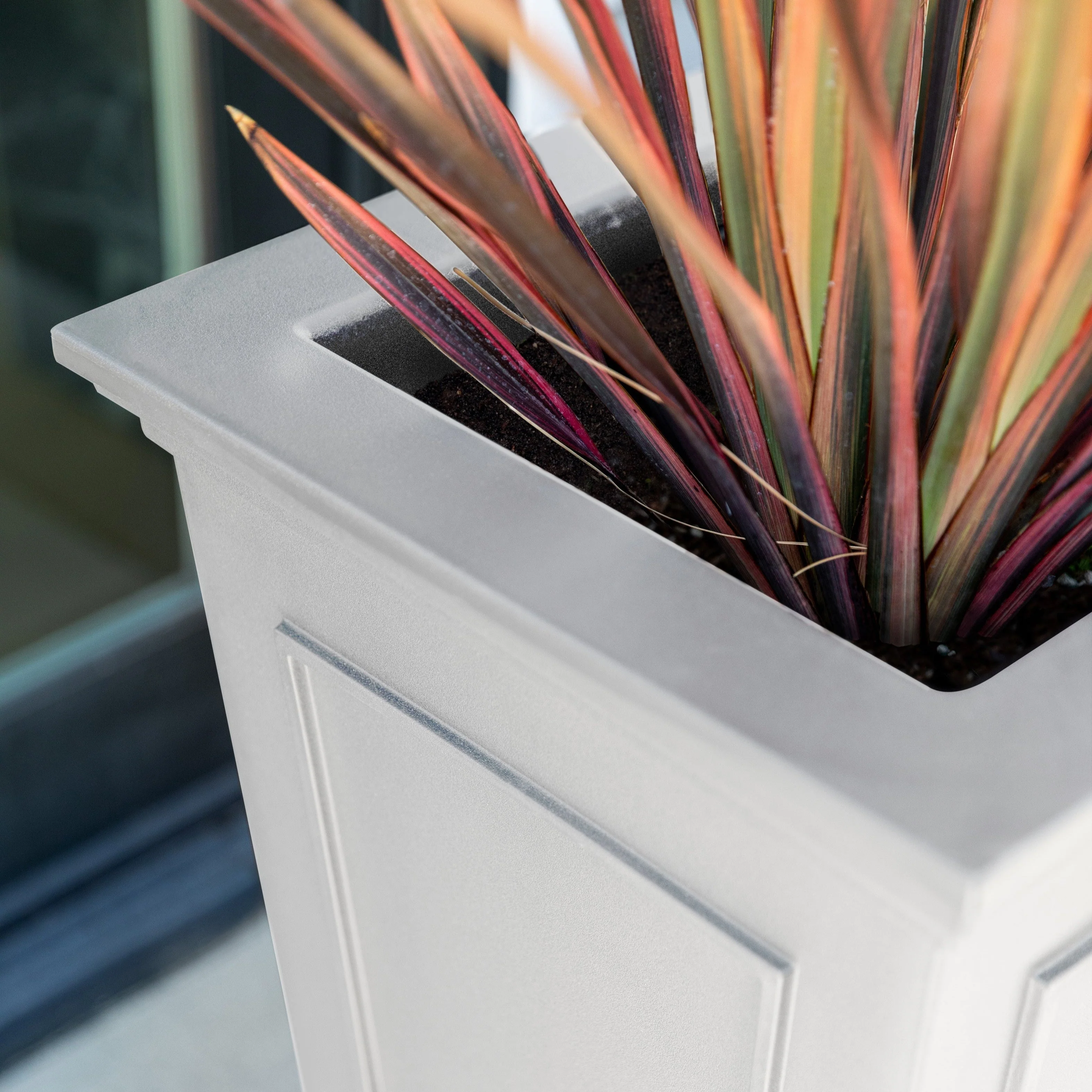 brixton tall planter - Image 35