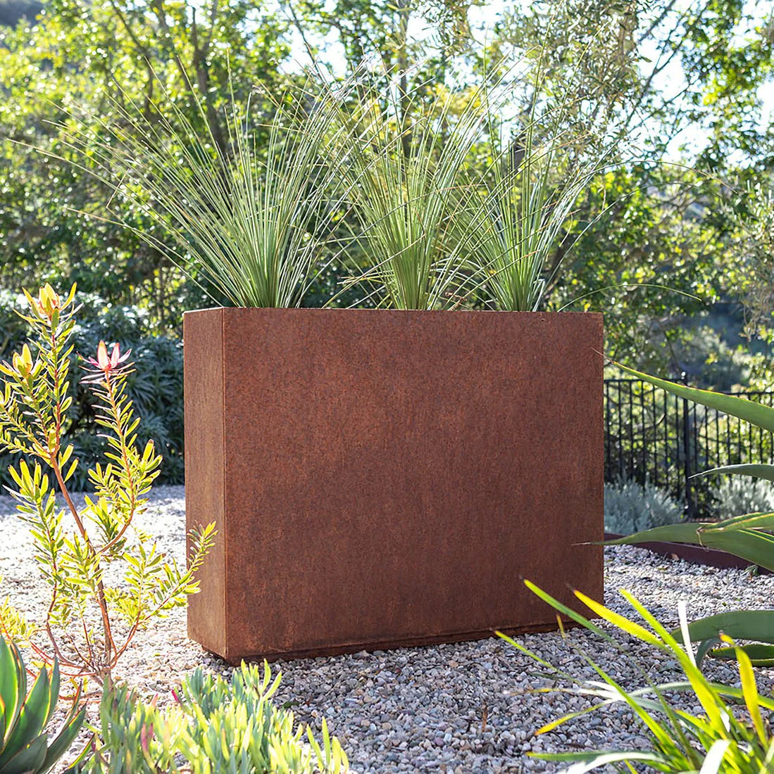 corten span planter - Image 94