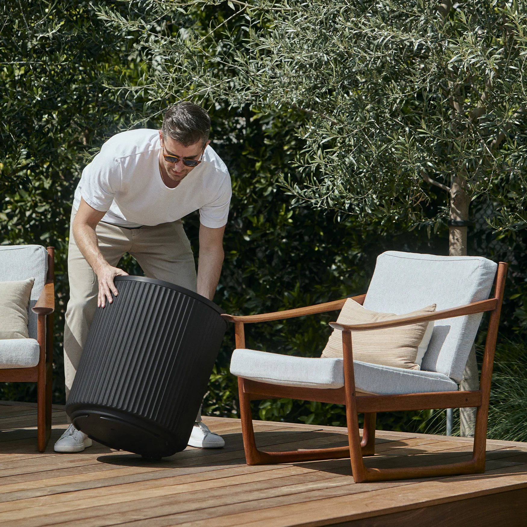 demi chill side table - Image 32