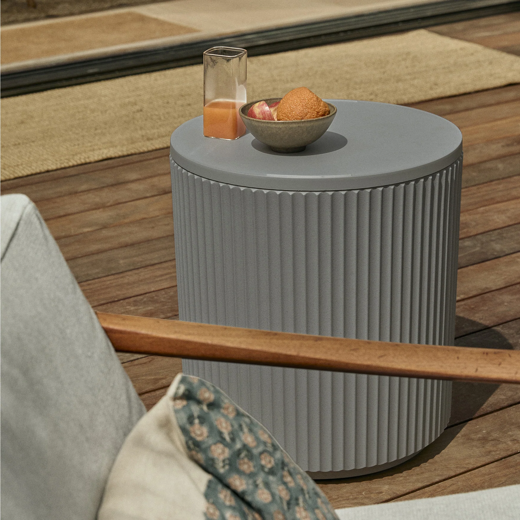 demi chill side table - Image 51