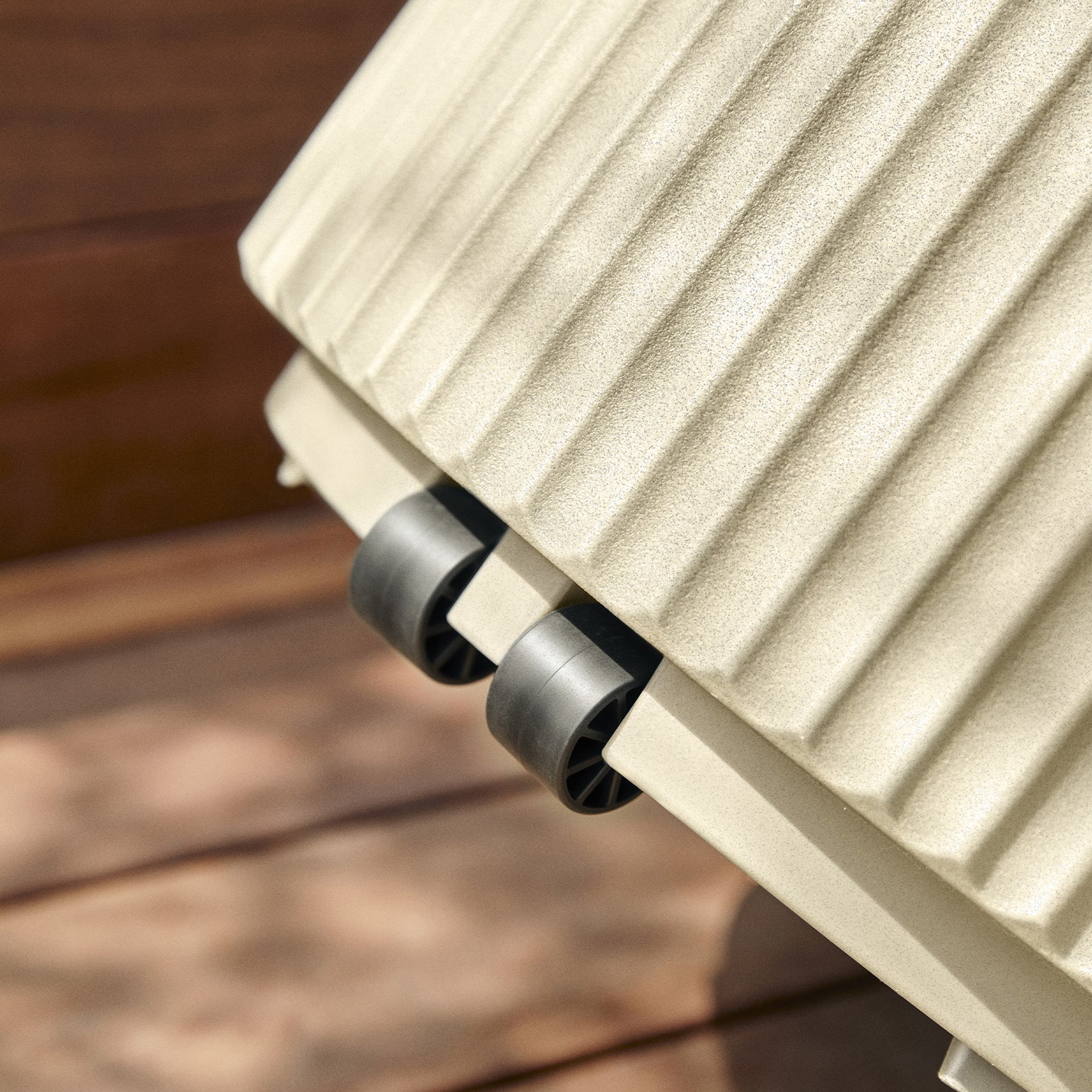 demi chill side table - Image 79