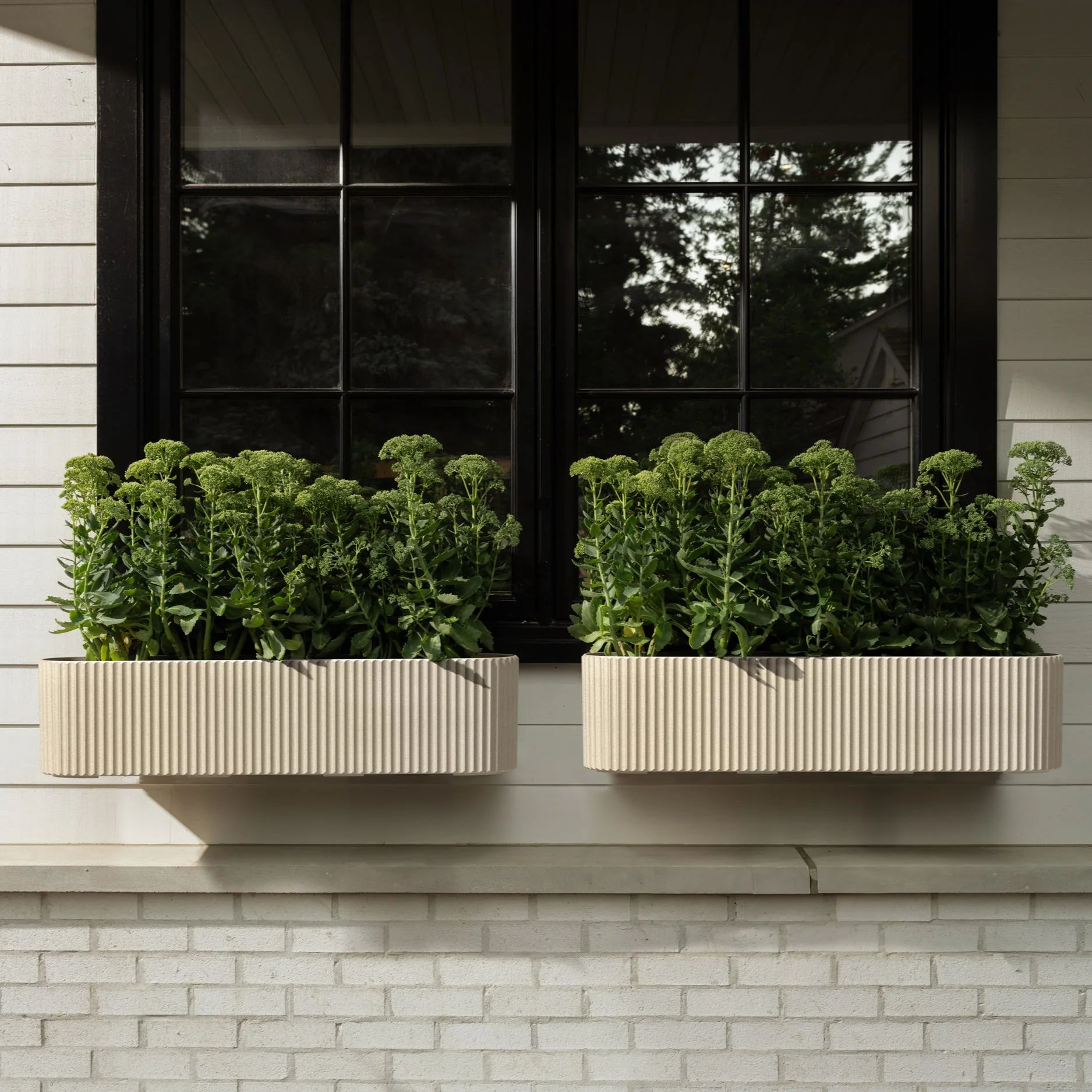 demi railing planter - Image 18