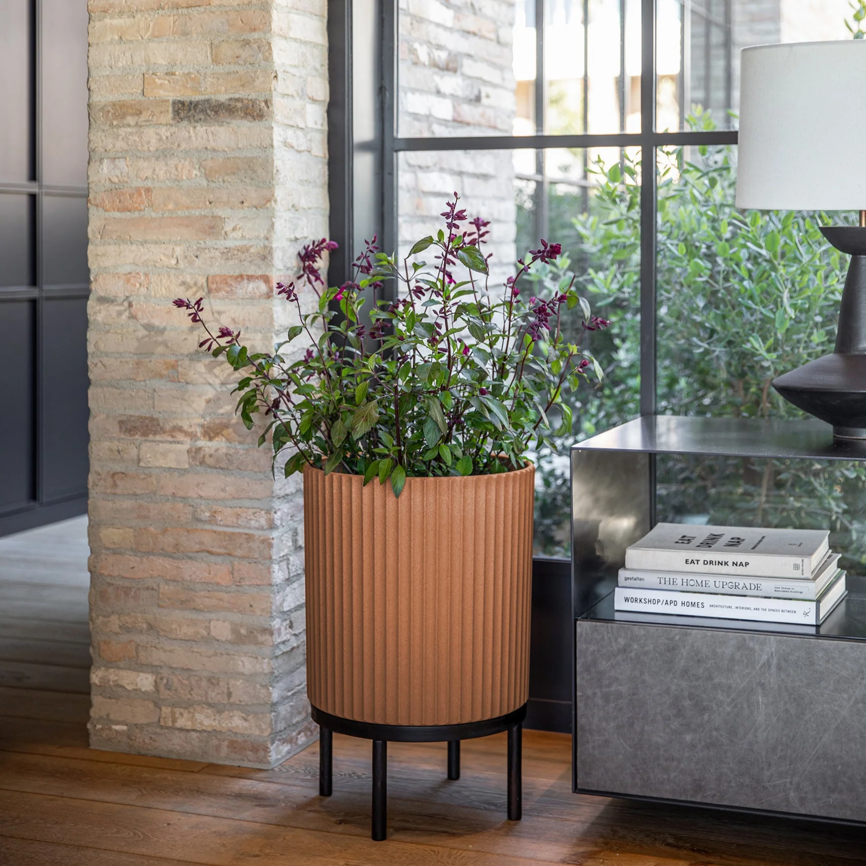 demi raised planter - Image 120