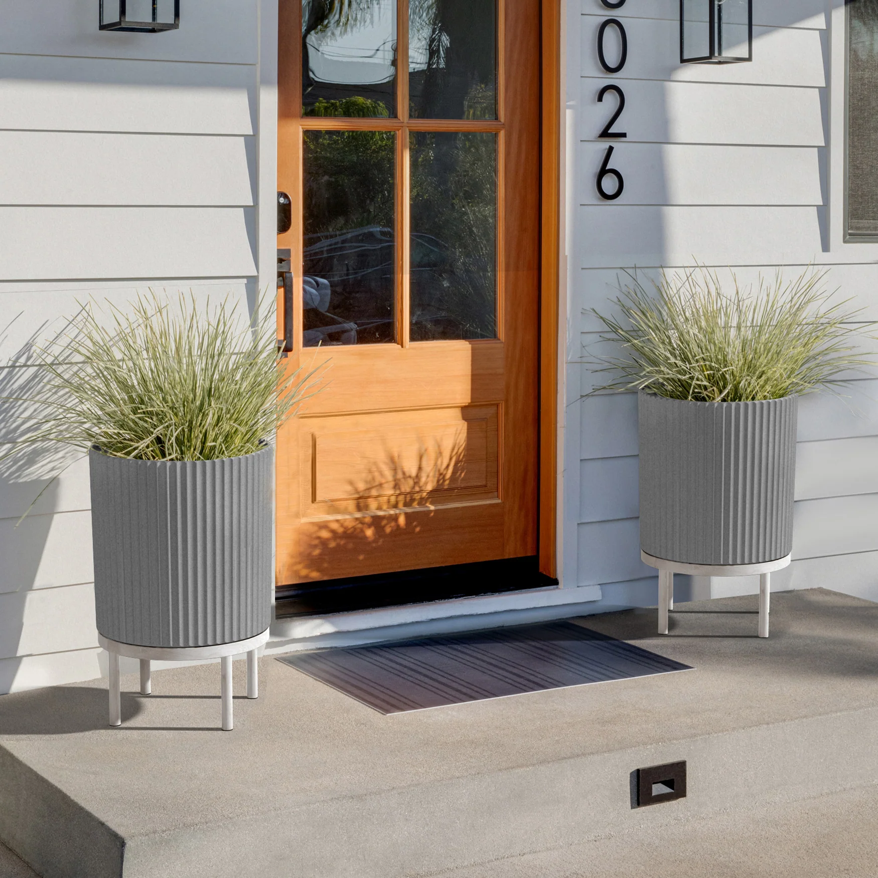 demi raised planter - Image 144