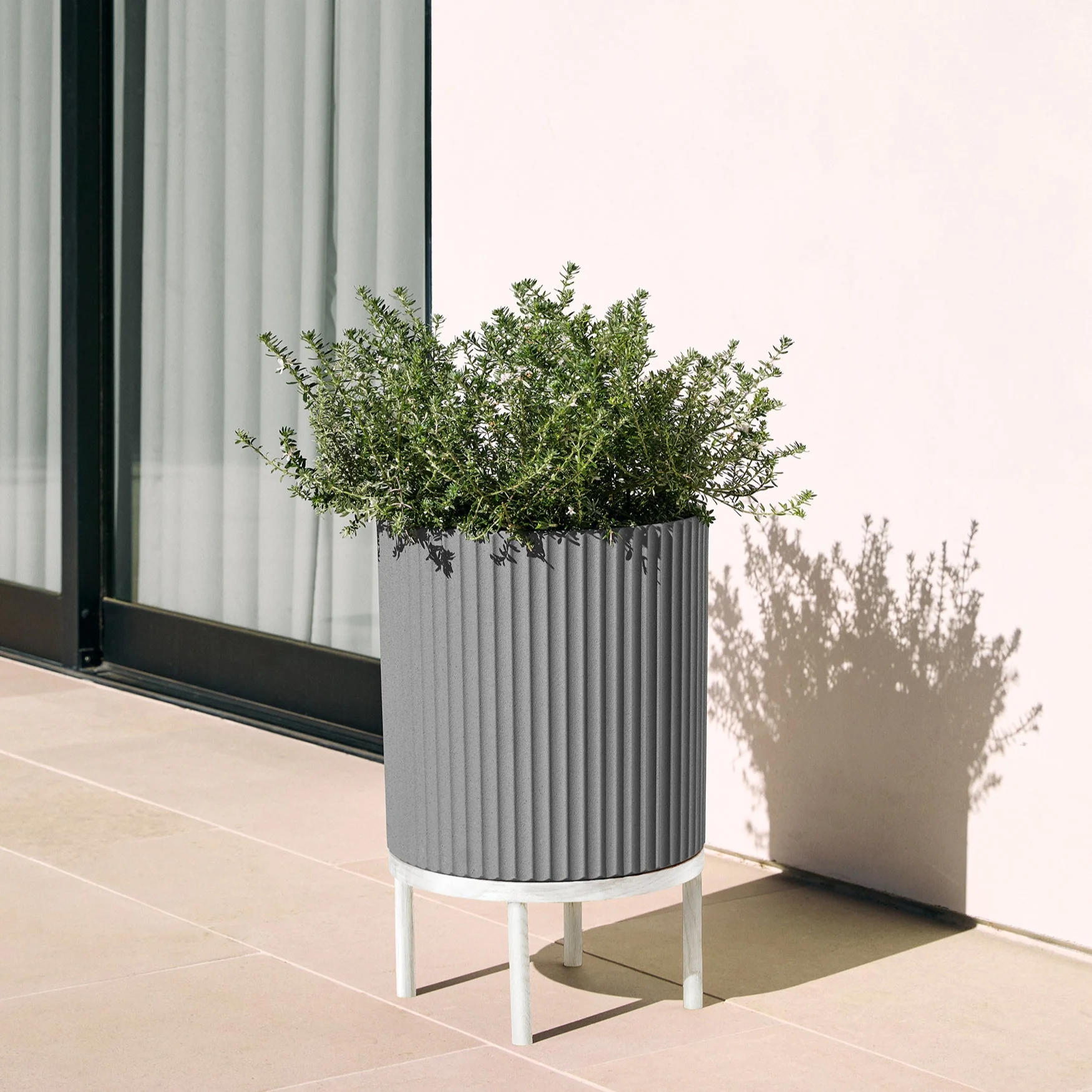 demi raised planter - Image 170