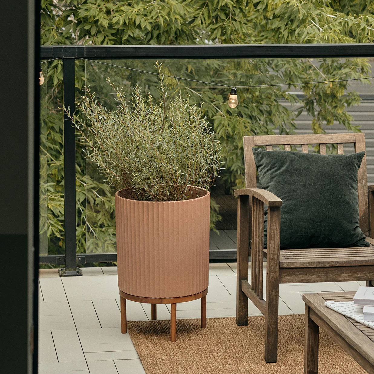 demi raised planter - Image 179