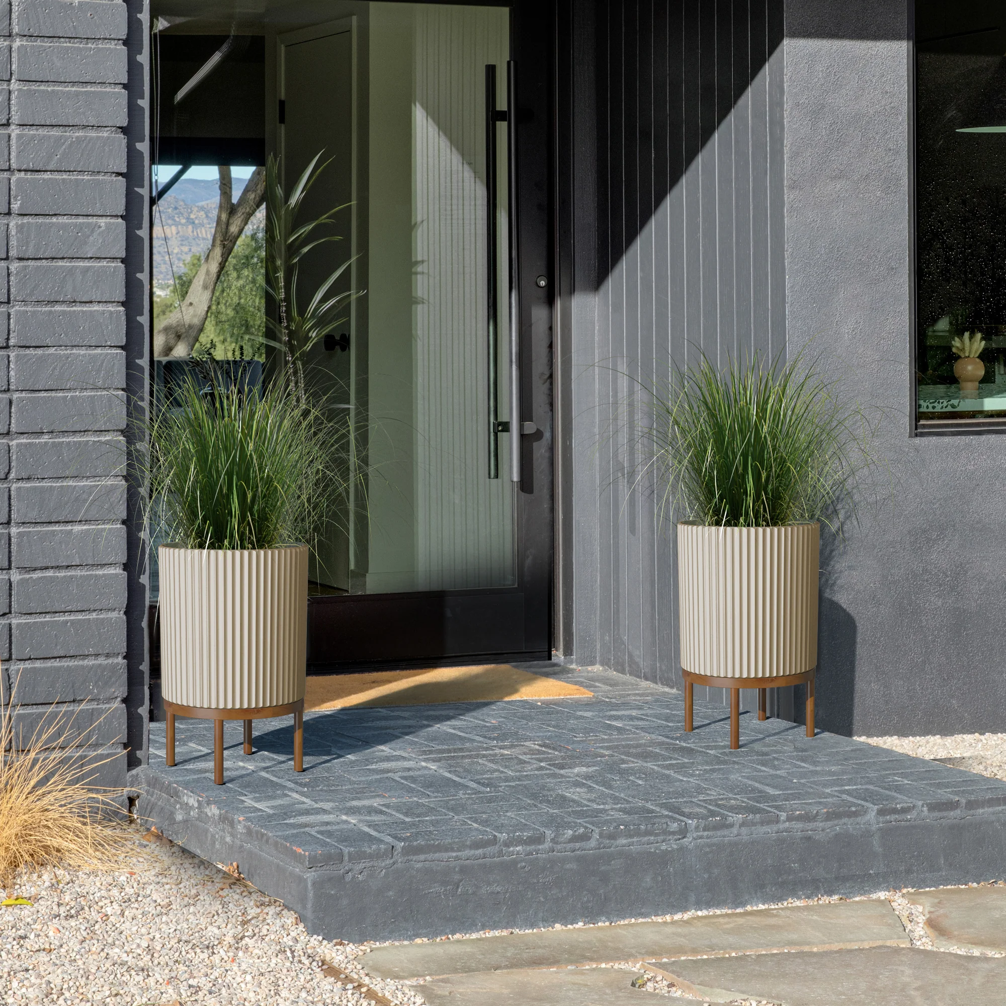demi raised planter - Image 31
