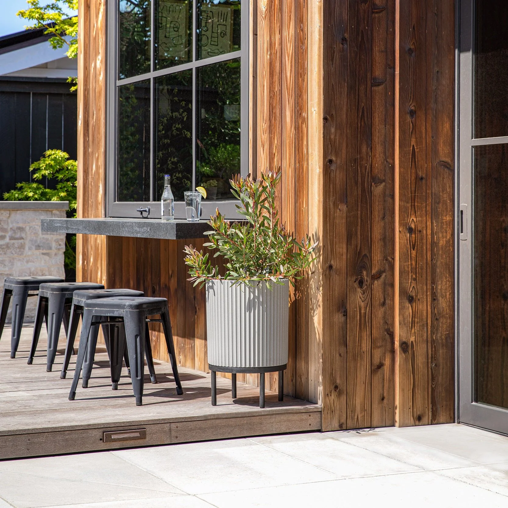 demi raised planter - Image 38