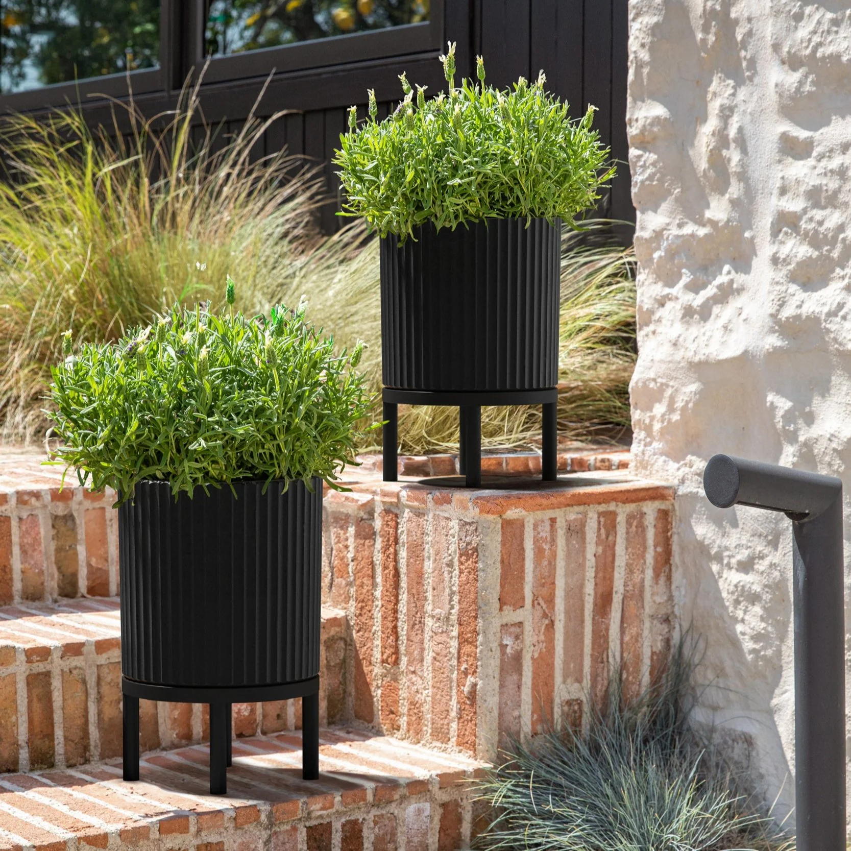demi raised planter - Image 73