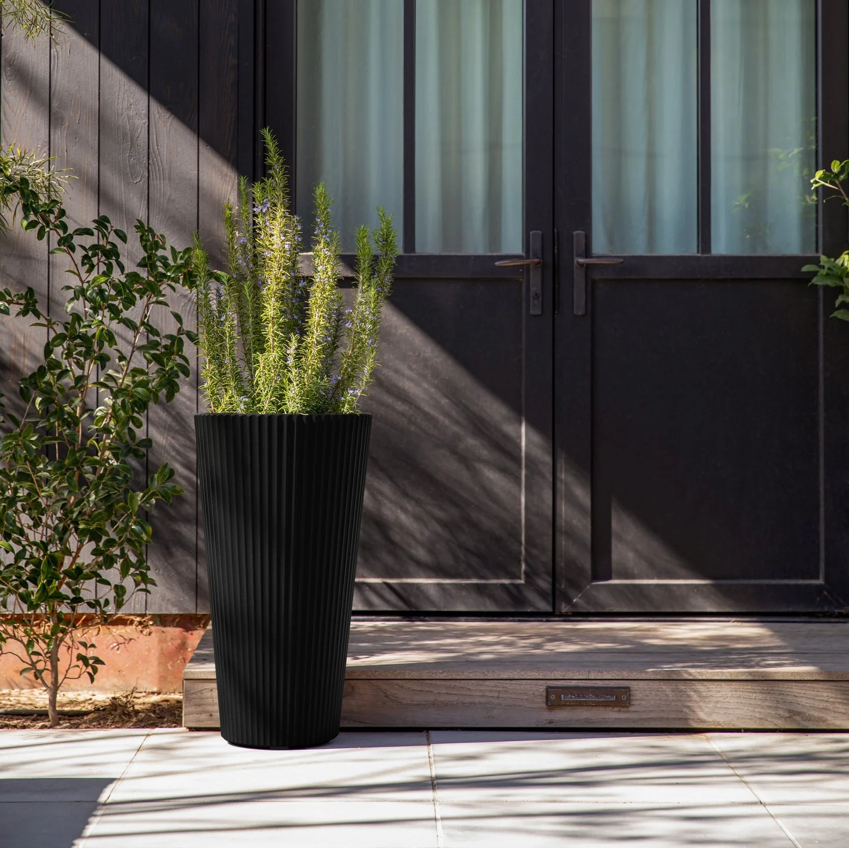 demi tall planter - Image 10