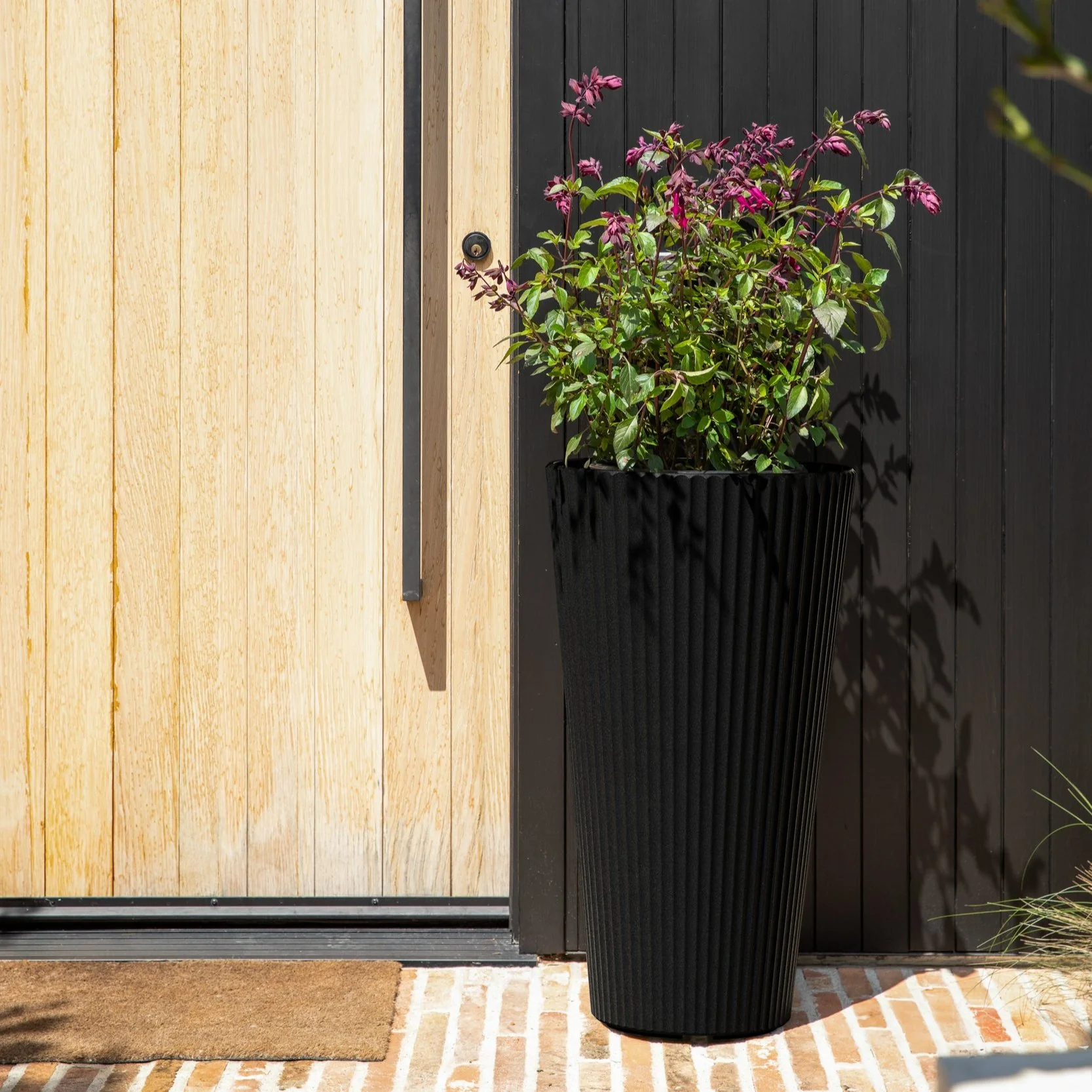 demi tall planter - Image 15