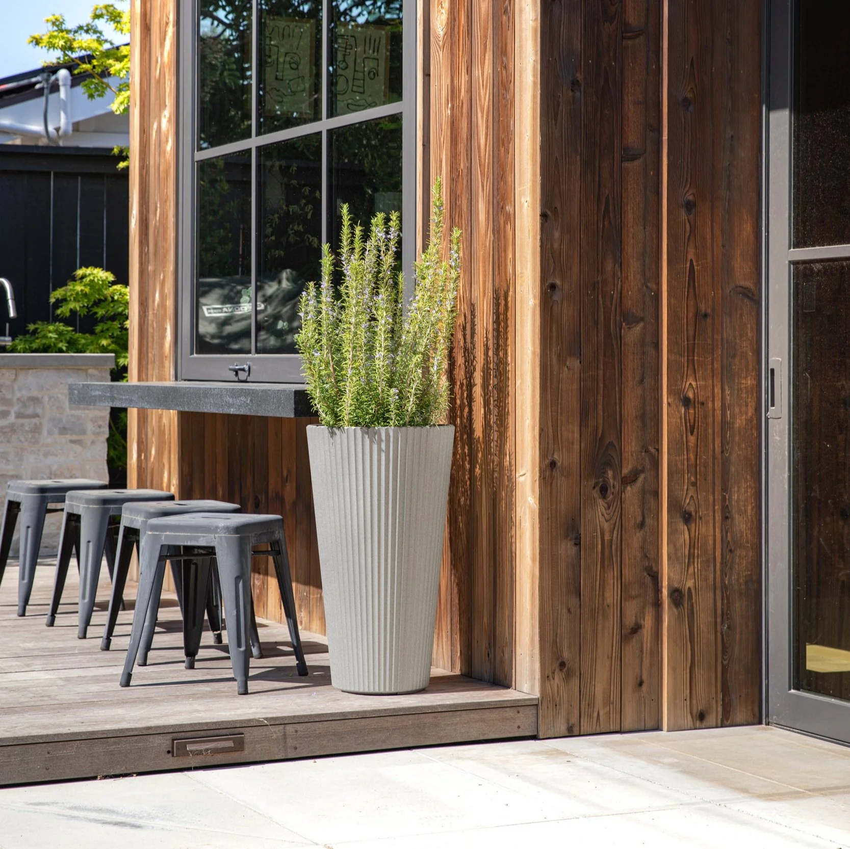 demi tall planter - Image 19