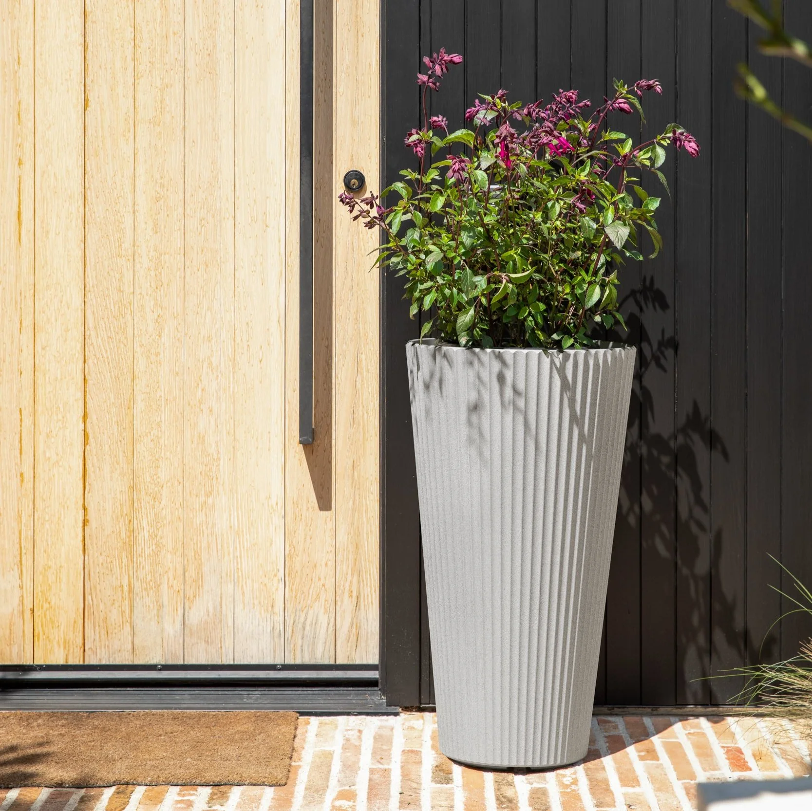demi tall planter - Image 21