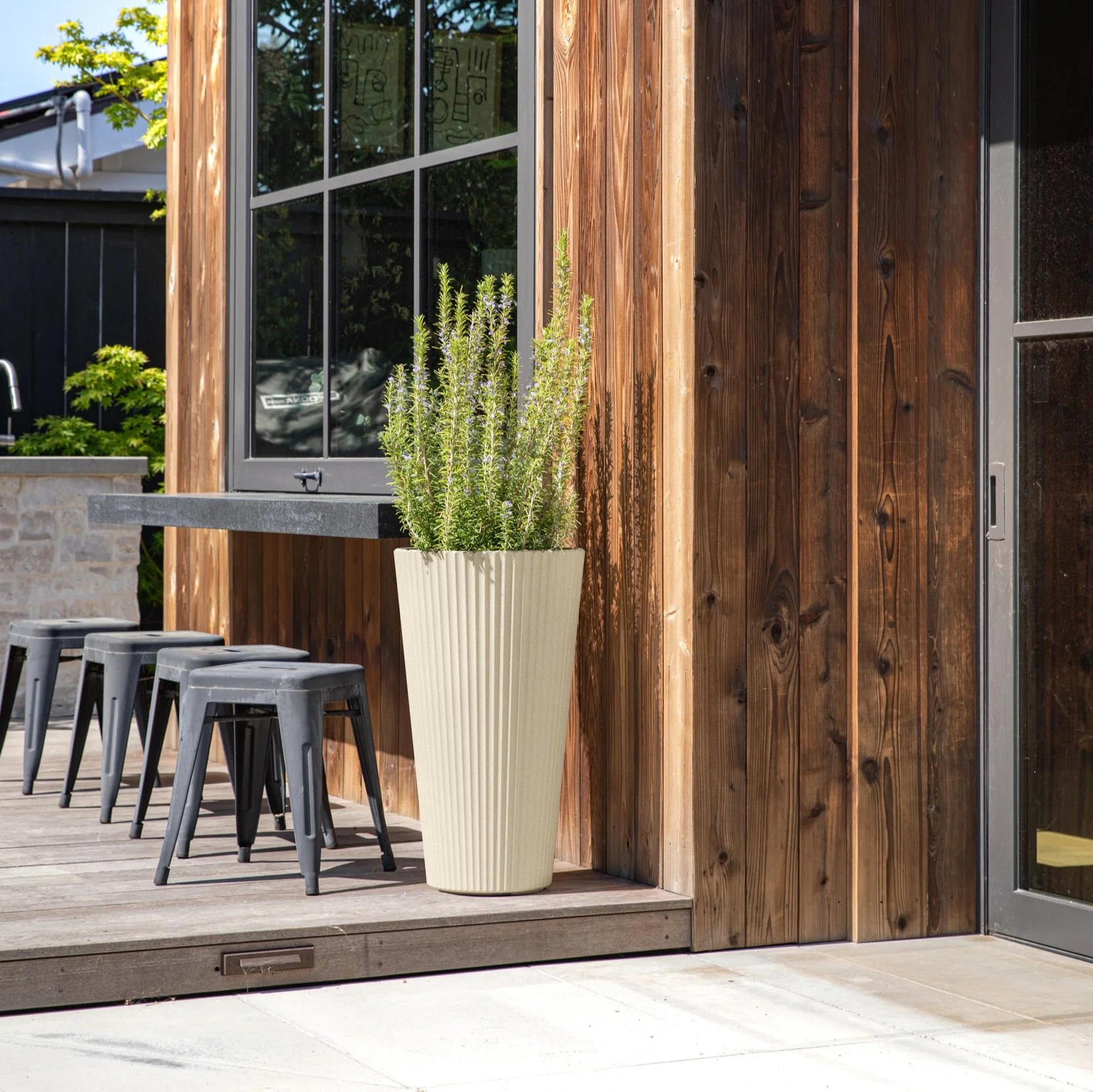 demi tall planter - Image 38