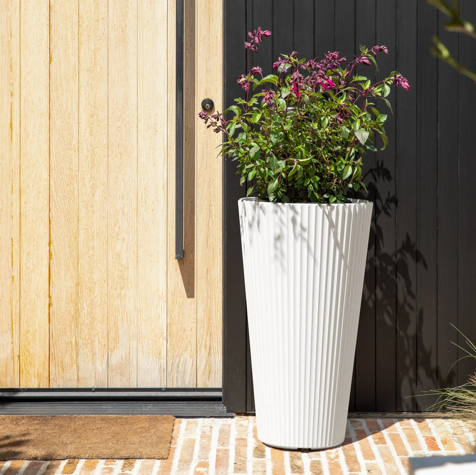 demi tall planter - Image 53