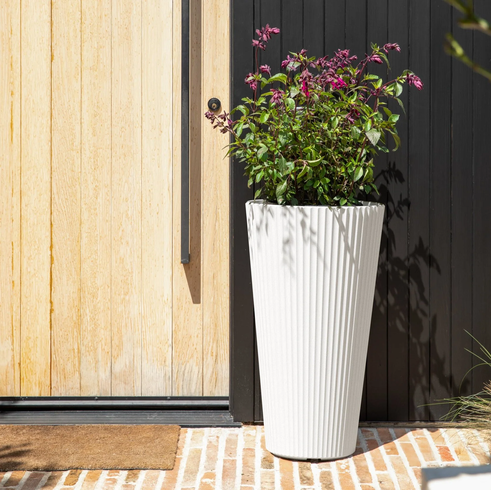 demi tall planter - Image 58
