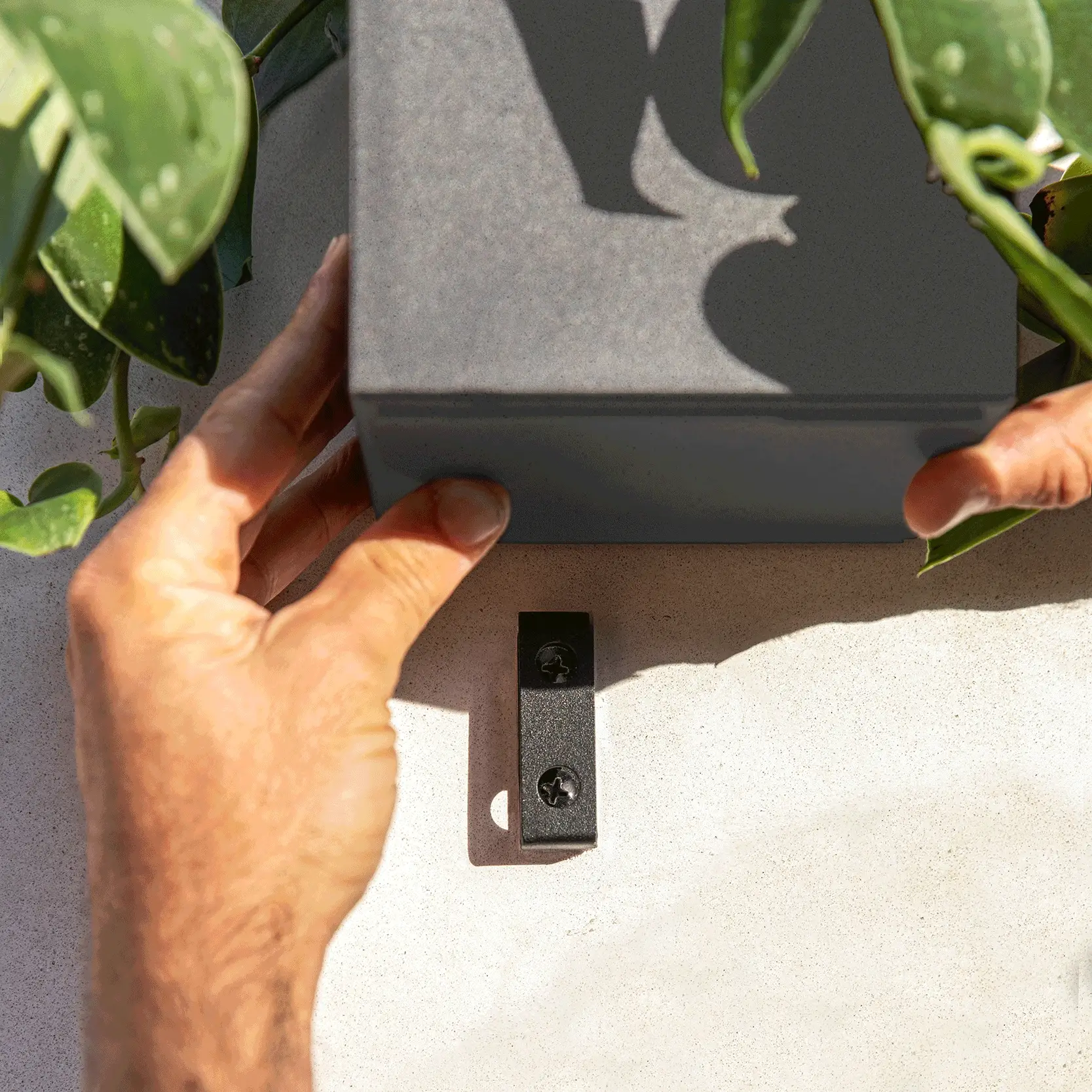 geo hanging cube planter - Image 16