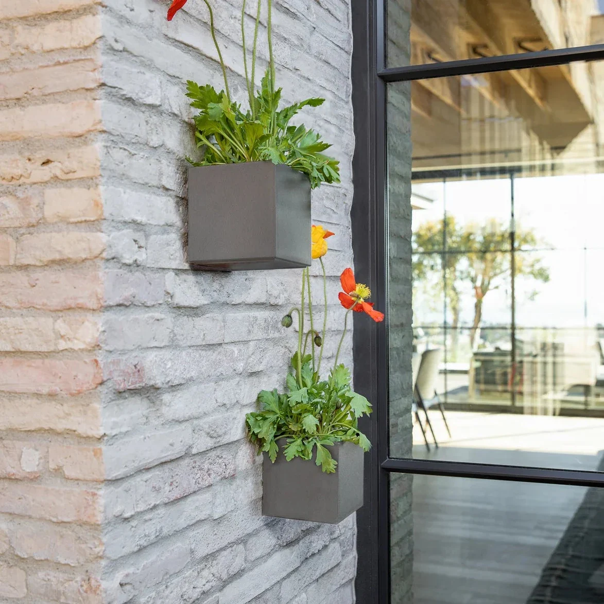 geo hanging cube planter - Image 36