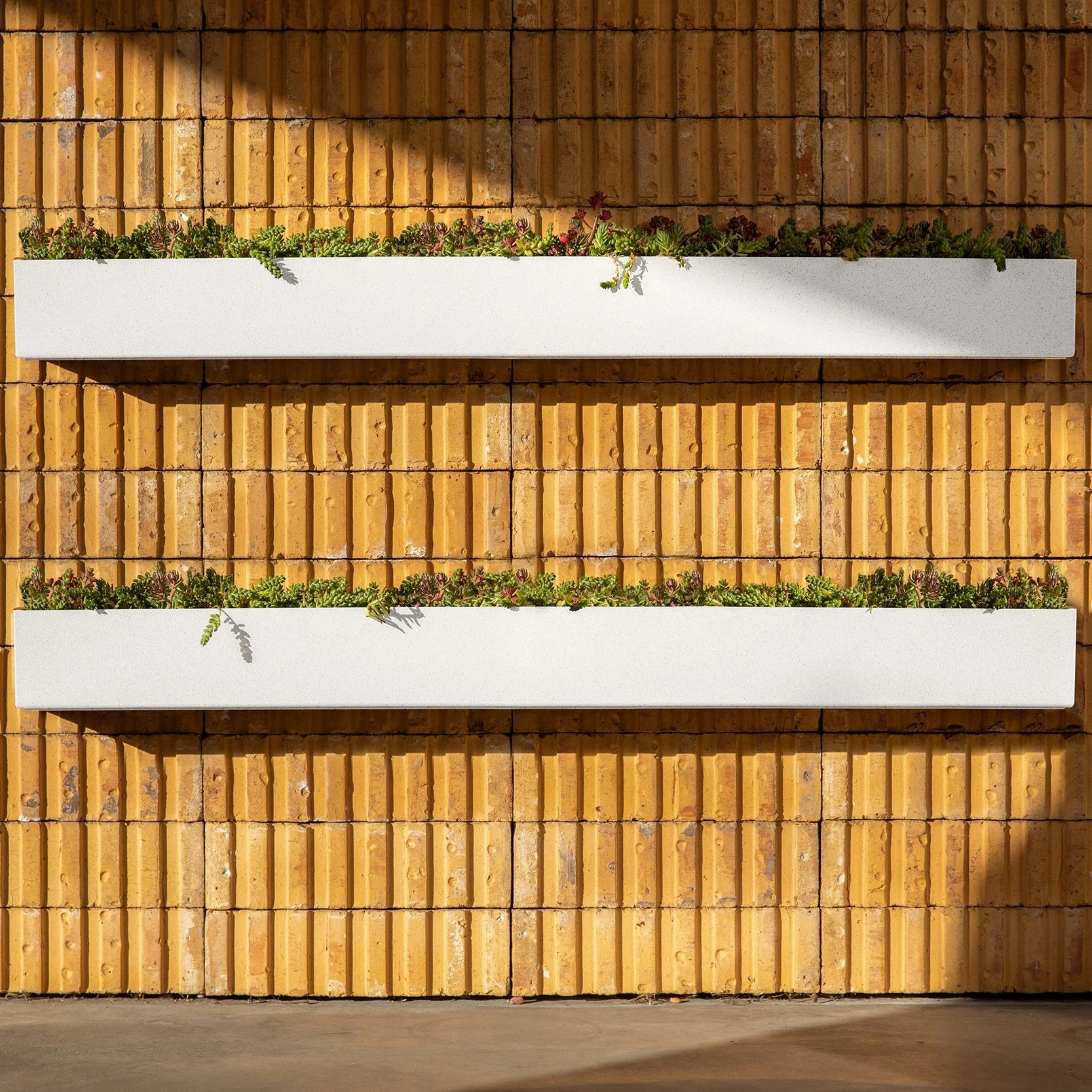 geo hanging trough planter - Image 48