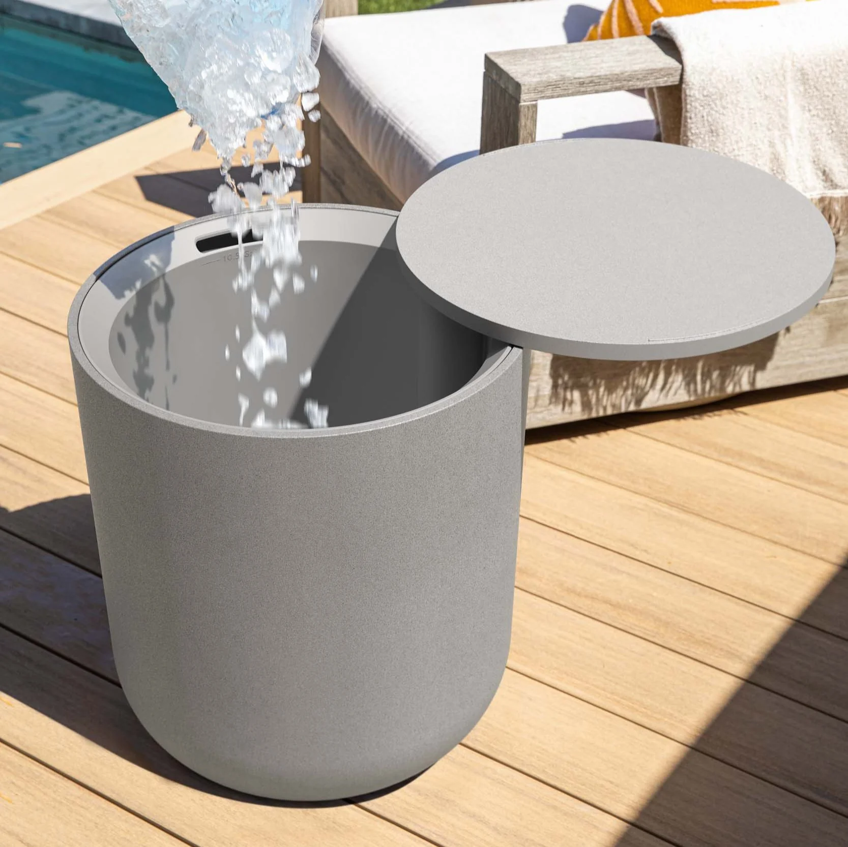 kona chill side table - Image 13
