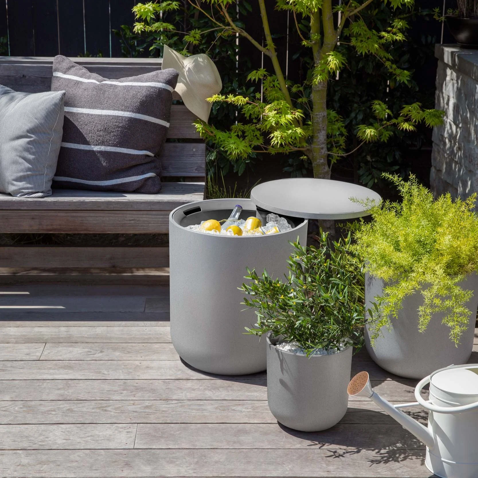 kona chill side table - Image 15