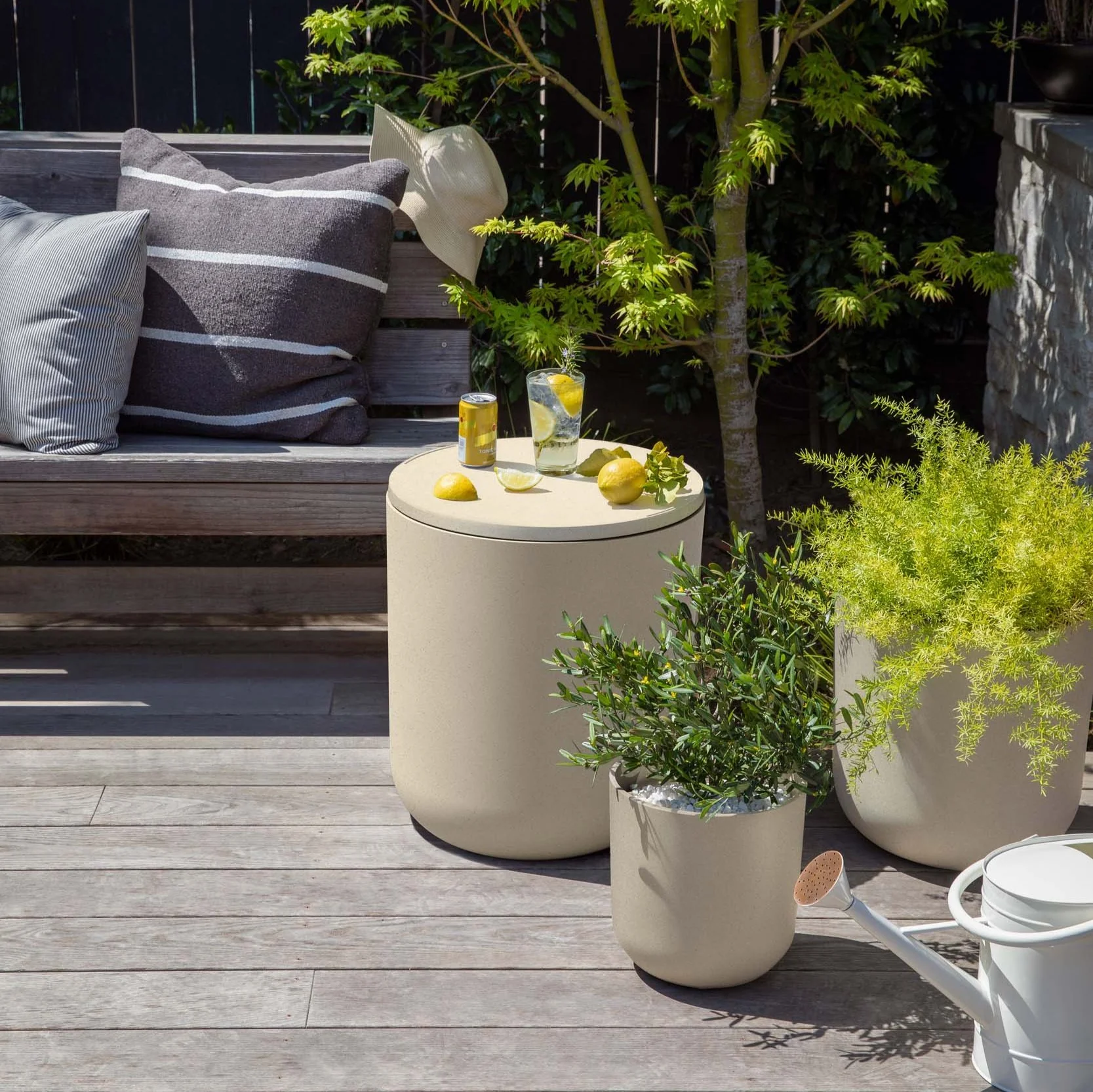 kona chill side table - Image 25