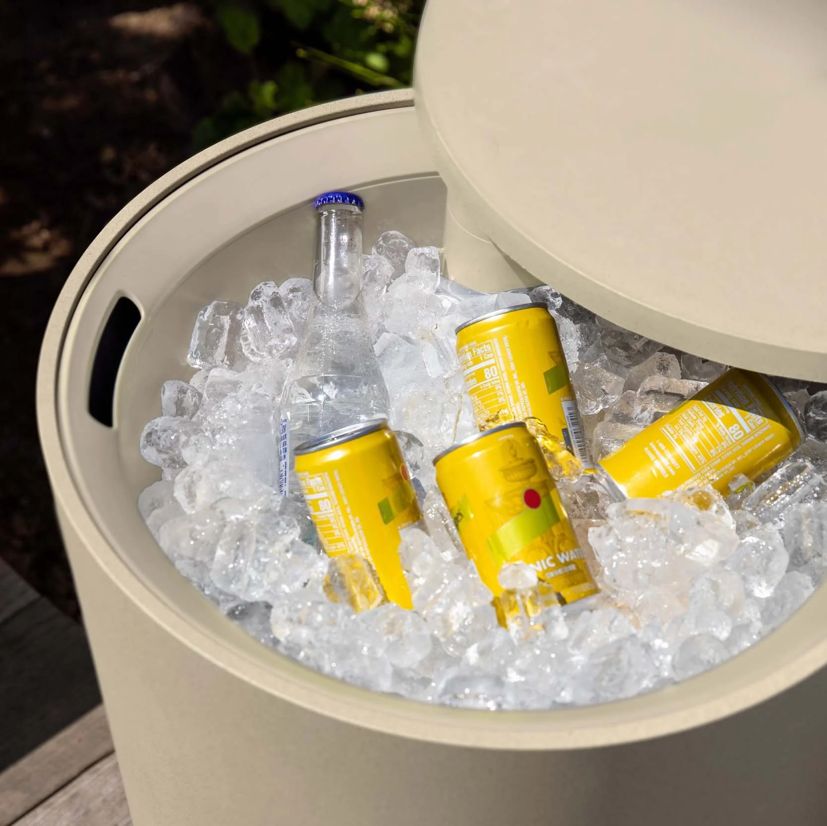 kona chill side table - Image 26