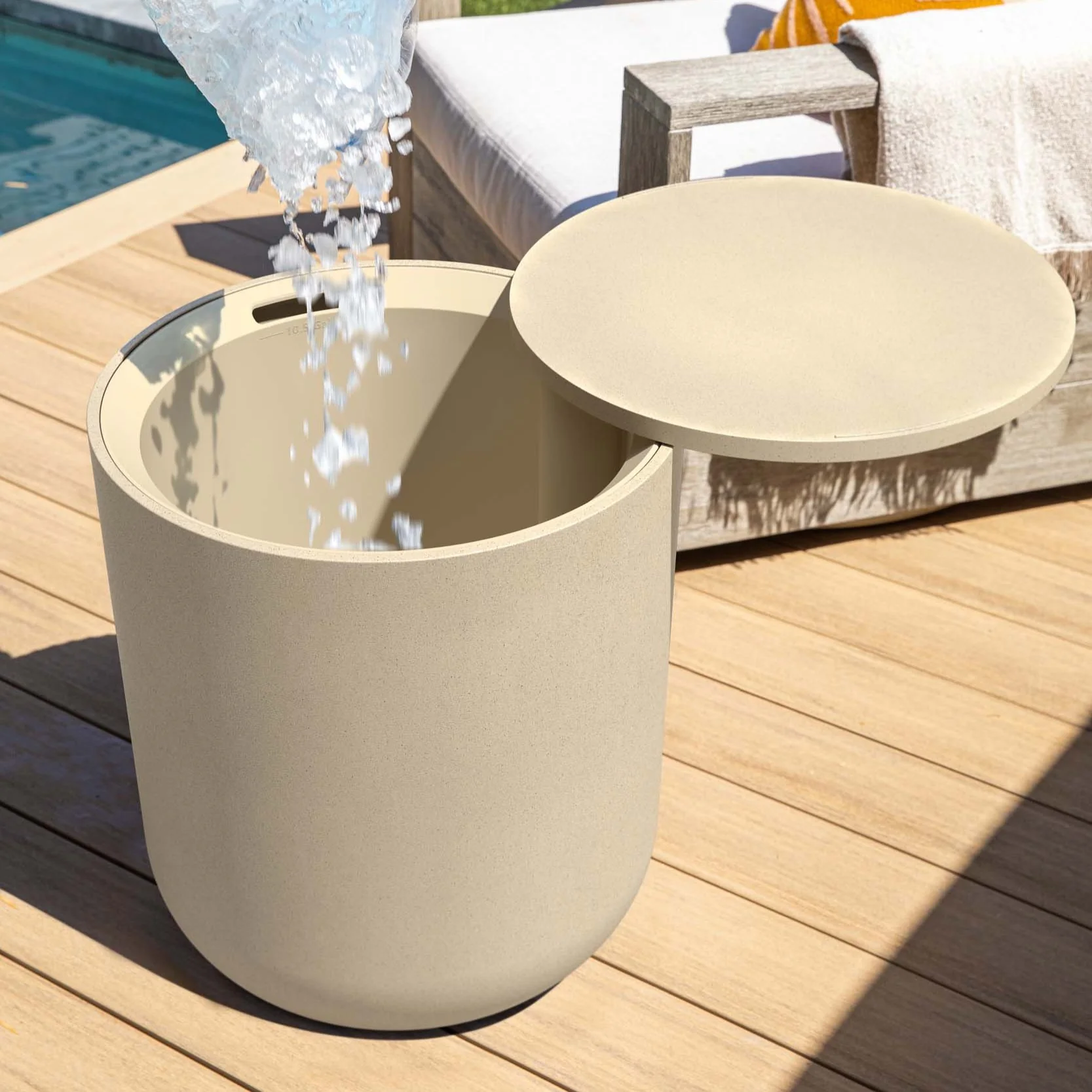 kona chill side table - Image 27