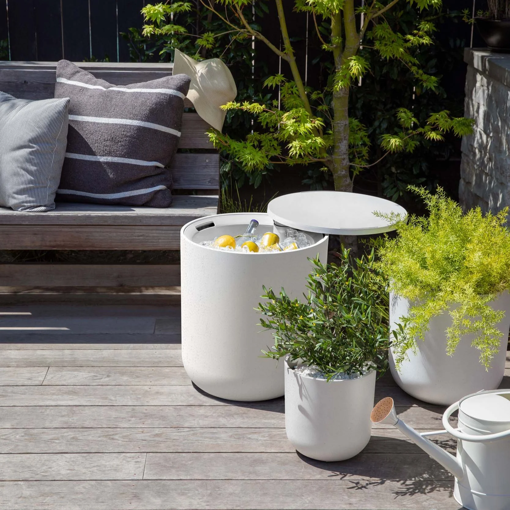 kona chill side table - Image 39