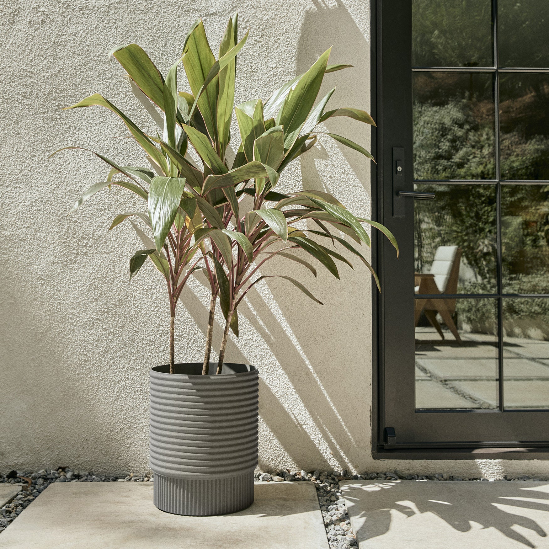 mod medium planter - Image 28
