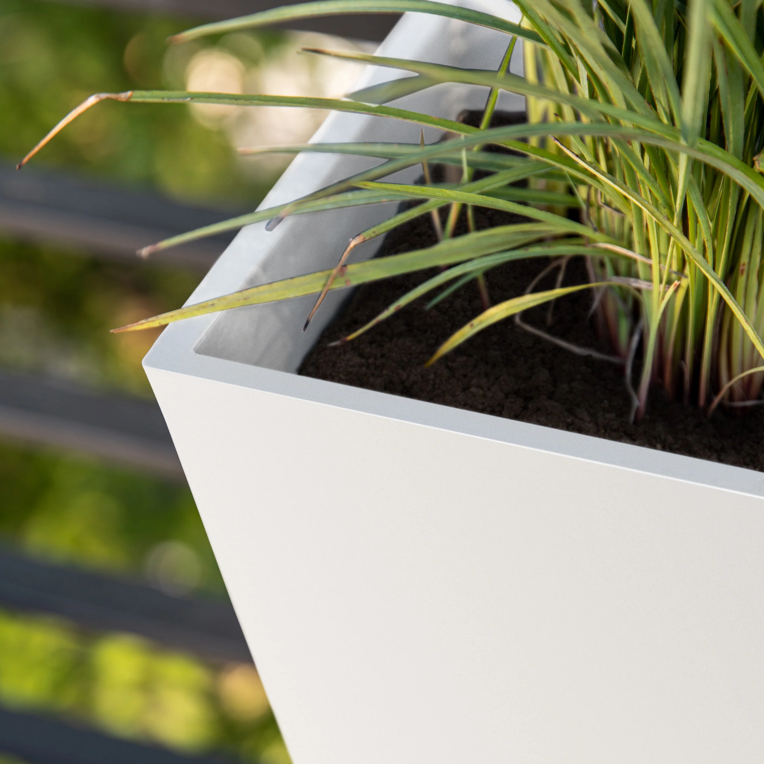 pure railing planter - Image 116