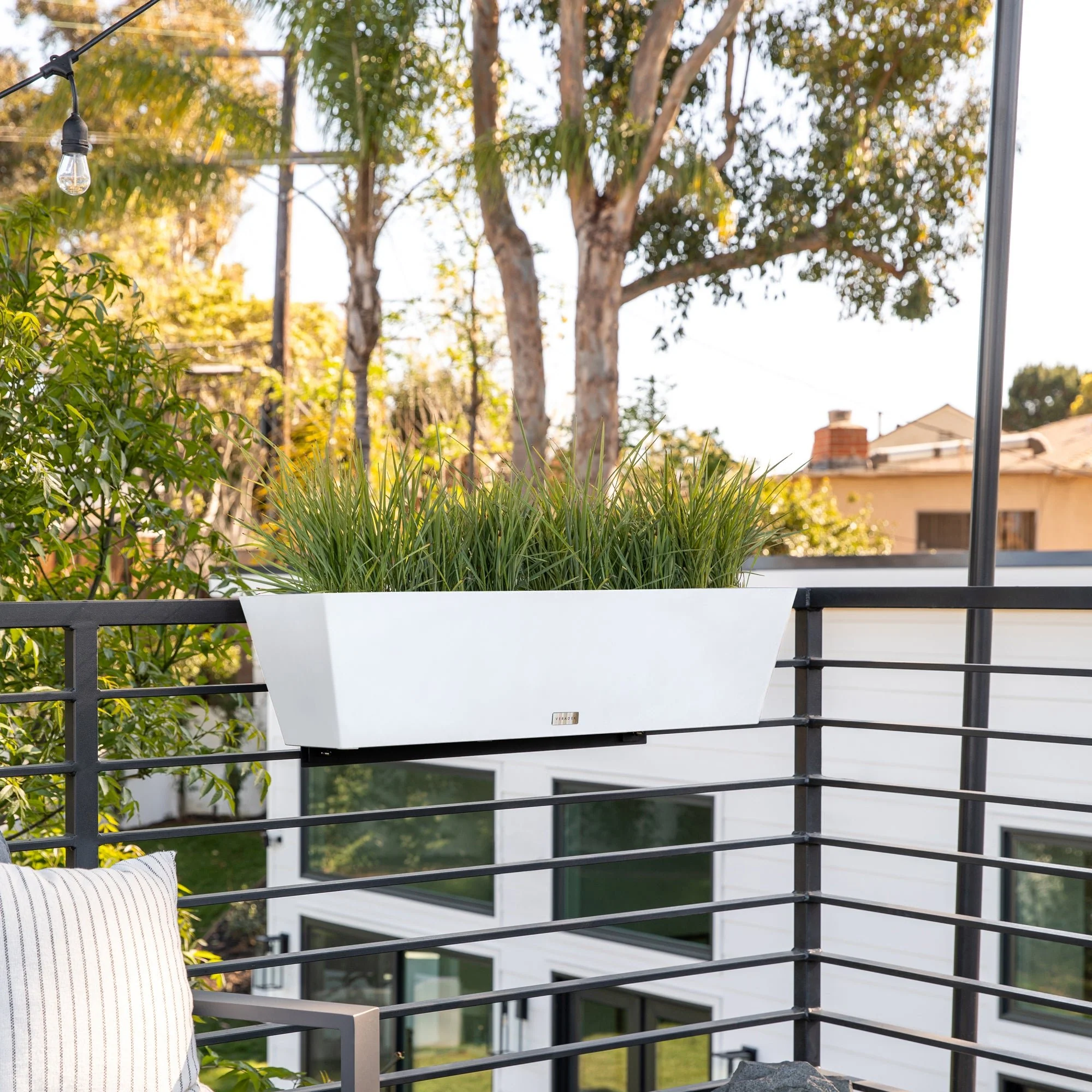pure railing planter - Image 122