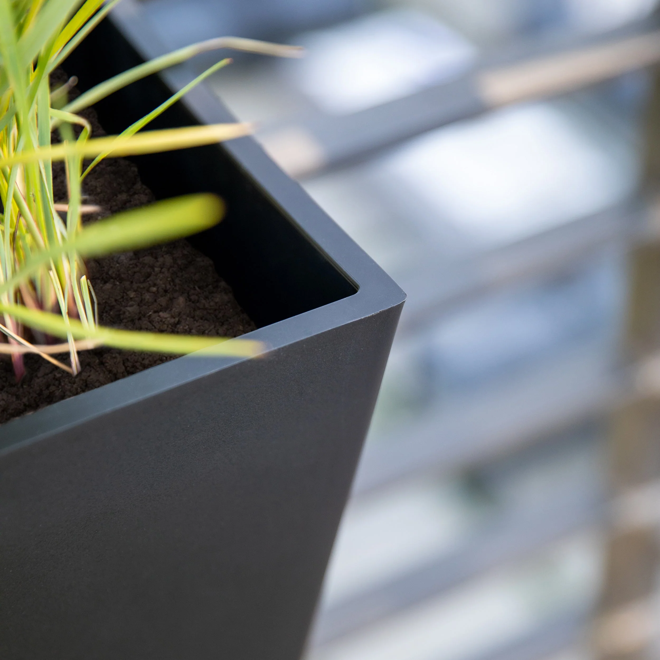 pure railing planter - Image 35