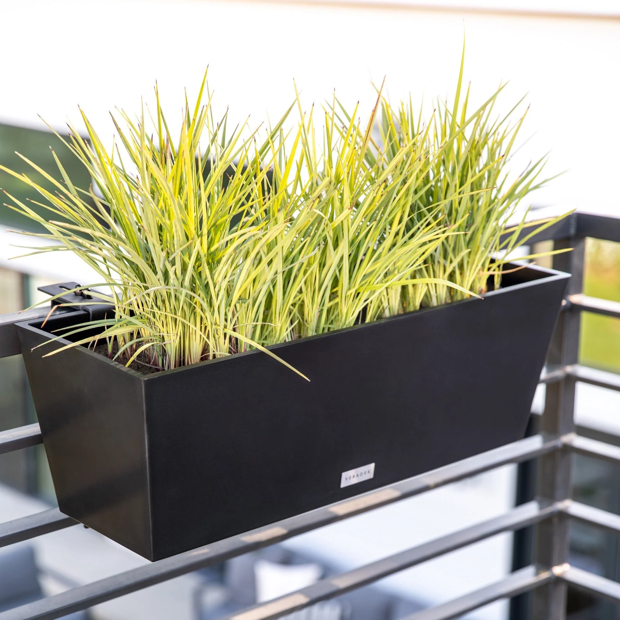 pure railing planter - Image 36