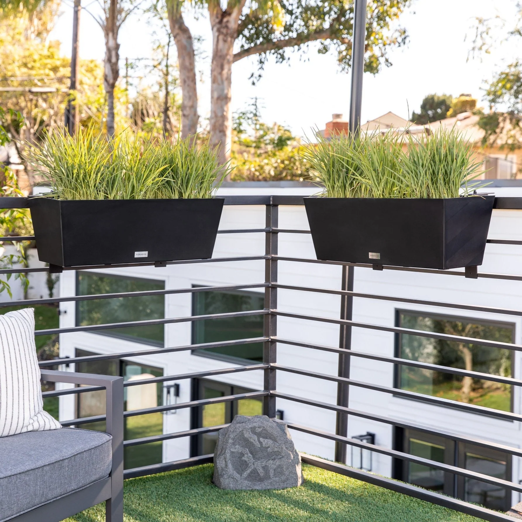 pure railing planter - Image 39