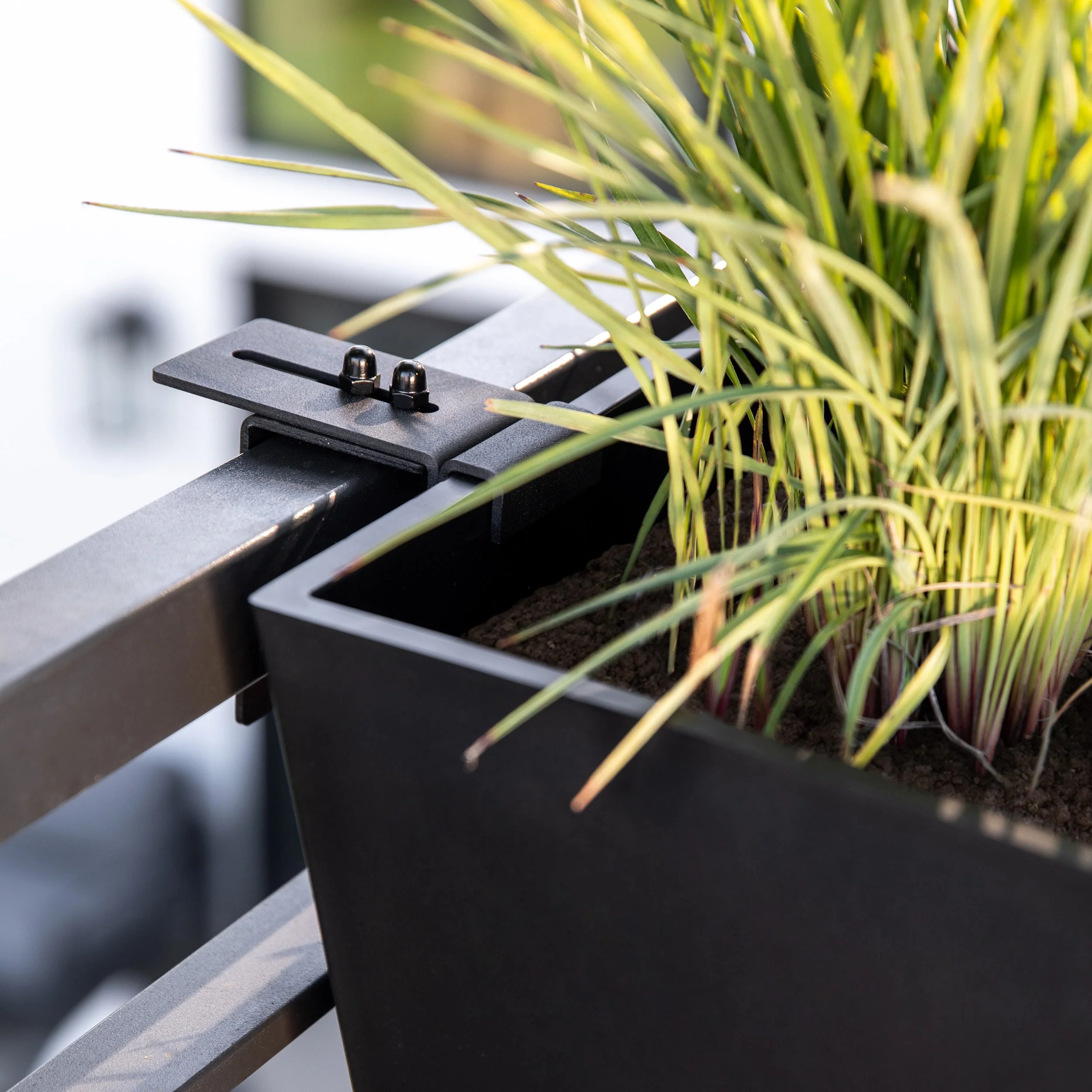 pure railing planter - Image 49